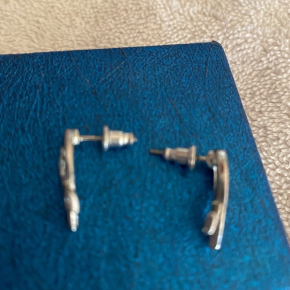 Awareness Ribbon earrings - Picture 5 of 5